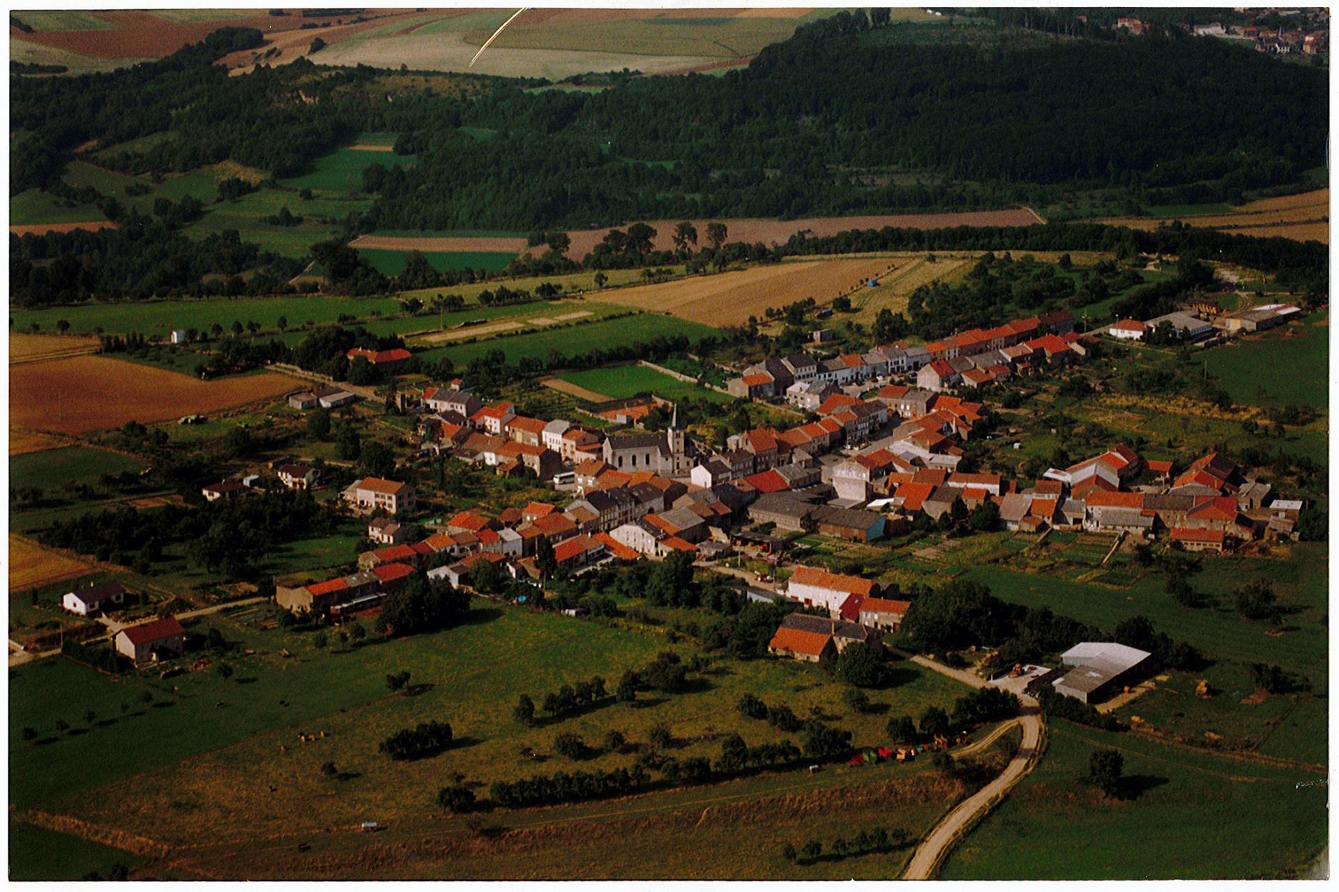 photo village 1990